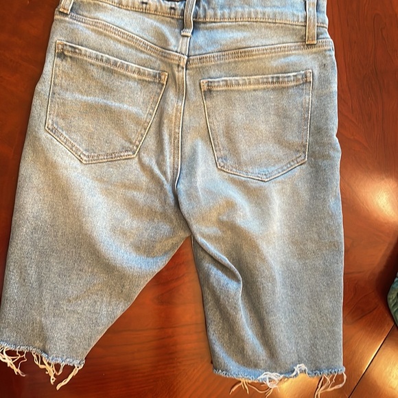 Celebrity pink denim shorts juniors size 3 - Picture 3 of 3